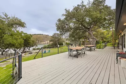 1204 Los Escondidos Street, Marble Falls, TX 78654 - Photo 5