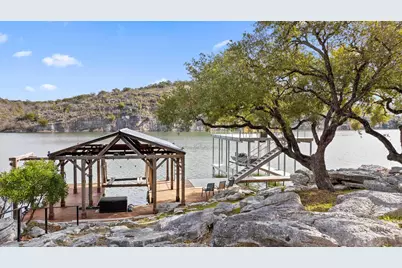 1204 Los Escondidos Street, Marble Falls, TX 78654 - Photo 9