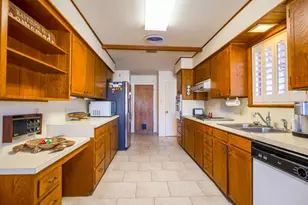 106 Flamingo Cir, Highland Haven, TX 78654 - Photo 13