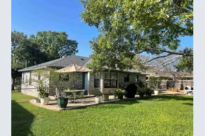 1113 Hackberry Drive, Marble Falls, TX 78654 - Photo 17