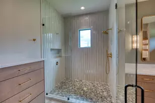 106 Edwards Cir, Horseshoe Bay, TX 78657 - Photo 19