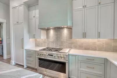 106 Edwards Circle, Horseshoe Bay, TX 78657 - Photo 7