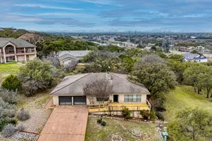 110 Highlands Blvd, Horseshoe Bay, TX 78657 - Photo 3