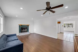 325 Sandy Harbor Dr, Horseshoe Bay, TX 78657 - Photo 11