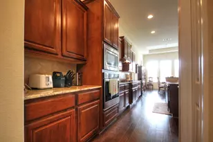 101 Rocky Summit Ct, Spicewood, TX 78669 - Photo 11