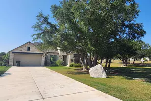 101 Rocky Summit Ct, Spicewood, TX 78669 - Photo 3