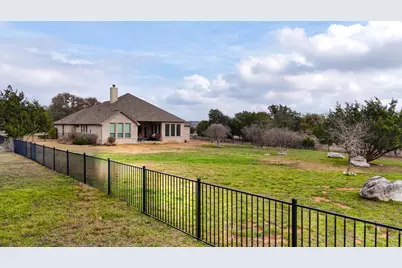 101 Rocky Summit Court, Spicewood, TX 78669 - Photo 31