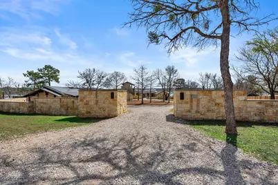 118 Mountain View Circle, Burnet, TX 78611 - Photo 5