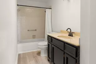 200 Kings Way, Cottonwood Shores, TX 78657 - Photo 19