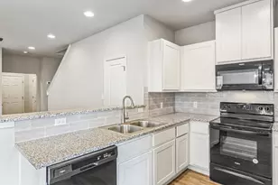 203 Peruna Dr, Marble Falls, TX 78654 - Photo 5