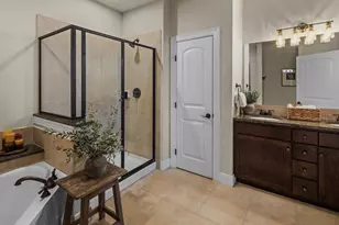 96 Island Dr, Horseshoe Bay, TX 78657 - Photo 11