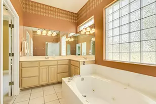 207 Flamingo Cir Circle, Highland Haven, TX 78654 - Photo 11