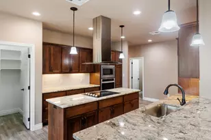 181 Broadmoor St, Meadowlakes, TX 78654 - Photo 11