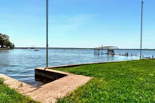 220 W Lakecrest Dr, Bluffton, TX 78607 - Photo 27