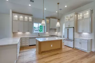 604 Hi Cir S, Horseshoe Bay, TX 78657 - Photo 9