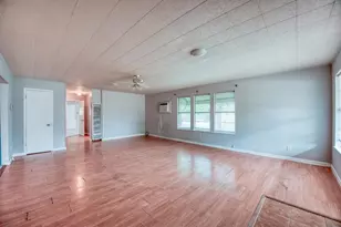 1030 Kingsriver Dr, Granite Shoals, TX 78654 - Photo 13