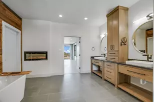 418 The Hills Rd, Horseshoe Bay, TX 78657 - Photo 15