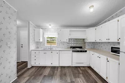 156 Julie Lane, Kingsland, TX 78639 - Photo 11