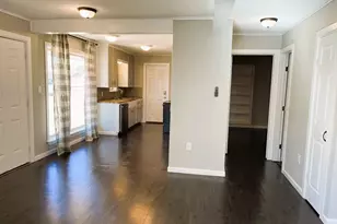 1107 E Brown St, Llano, TX 78643 - Photo 3