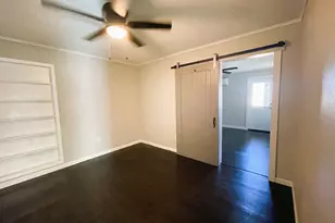 1107 E Brown St, Llano, TX 78643 - Photo 11