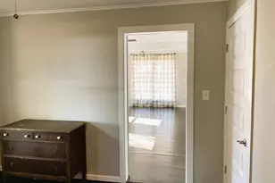 1107 E Brown St, Llano, TX 78643 - Photo 5