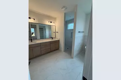 406 Hogans Place, Meadowlakes, TX 78654 - Photo 11