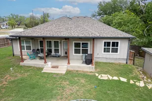 1202 S Willis, Lampasas, TX 76550 - Photo 9