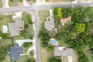 1202 S Willis, Lampasas, TX 76550 - Photo 7