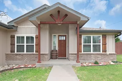 1202 S Willis, Lampasas, TX 76550 - Photo 1