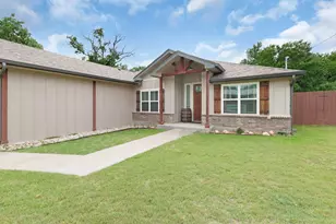 1202 S Willis, Lampasas, TX 76550 - Photo 3