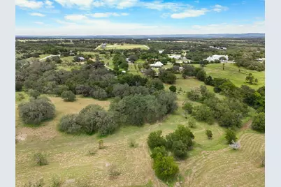 7866 County Road 404 Road, Spicewood, TX 78669 - Photo 17