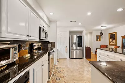 1011 Ridge Point Drive, Marble Falls, TX 78654 - Photo 9