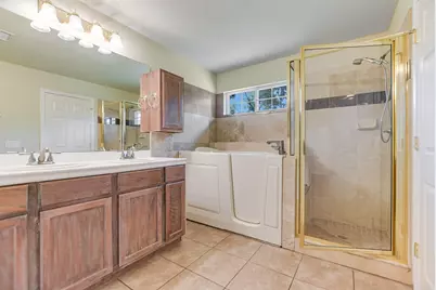 104 Springfield, Horseshoe Bay, TX 78657 - Photo 17