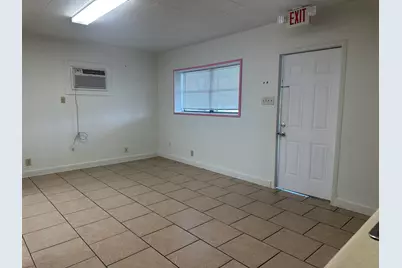 815 Sixth St, Marble Falls, TX 78654 - Photo 7