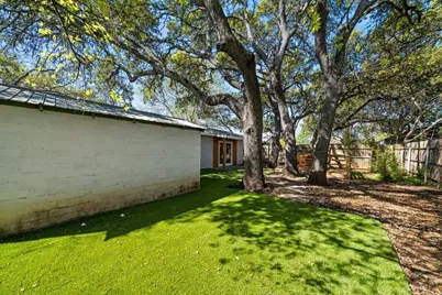 512 W Pecan Drive, Johnson City, TX 78636 - Photo 19