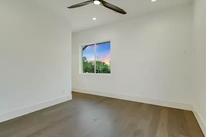 98 Wennmohs Place, Horseshoe Bay, TX 78657 - Photo 19