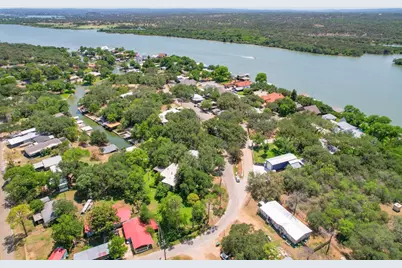 417 Cr 136A, Kingsland, TX 78639 - Photo 5