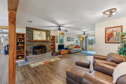 2340 E US Highway 71, Llano, TX 78643 - Photo 13