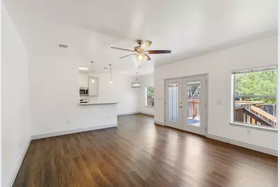 111 E Mesquite Drive, Granite Shoals, TX 78654 - Photo 3