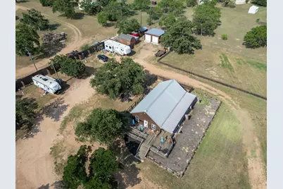 310 Cortez Trl, Buchanan Dam, TX 78609 - Photo 7