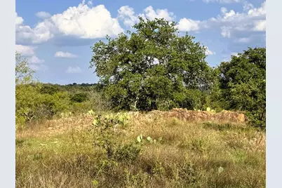 800 E Tarrant St, Llano, TX 78643 - Photo 9