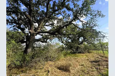 800 E Tarrant St, Llano, TX 78643 - Photo 13