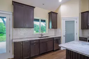 1415 Bluebonnet, Marble Falls, TX 78654 - Photo 9