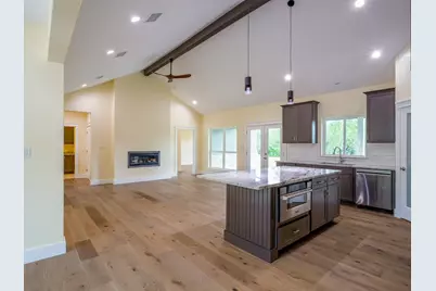 1415 Bluebonnet, Marble Falls, TX 78654 - Photo 5