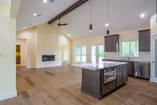 1415 Bluebonnet, Marble Falls, TX 78654 - Photo 5