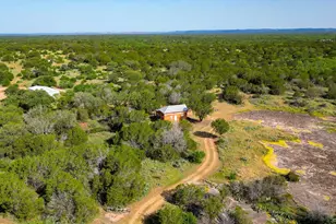 271 The Rock Rd, Buchanan Dam, TX 78609 - Photo 11