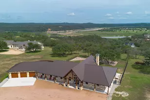 195 Chimney Cove Dr, Marble Falls, TX 78654 - Photo 3