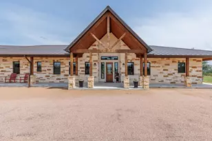 195 Chimney Cove Dr, Marble Falls, TX 78654 - Photo 25