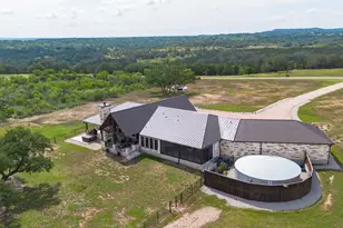 195 Chimney Cove Dr, Marble Falls, TX 78654 - Photo 27