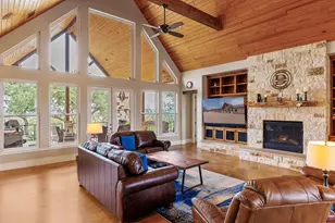 195 Chimney Cove Dr, Marble Falls, TX 78654 - Photo 7